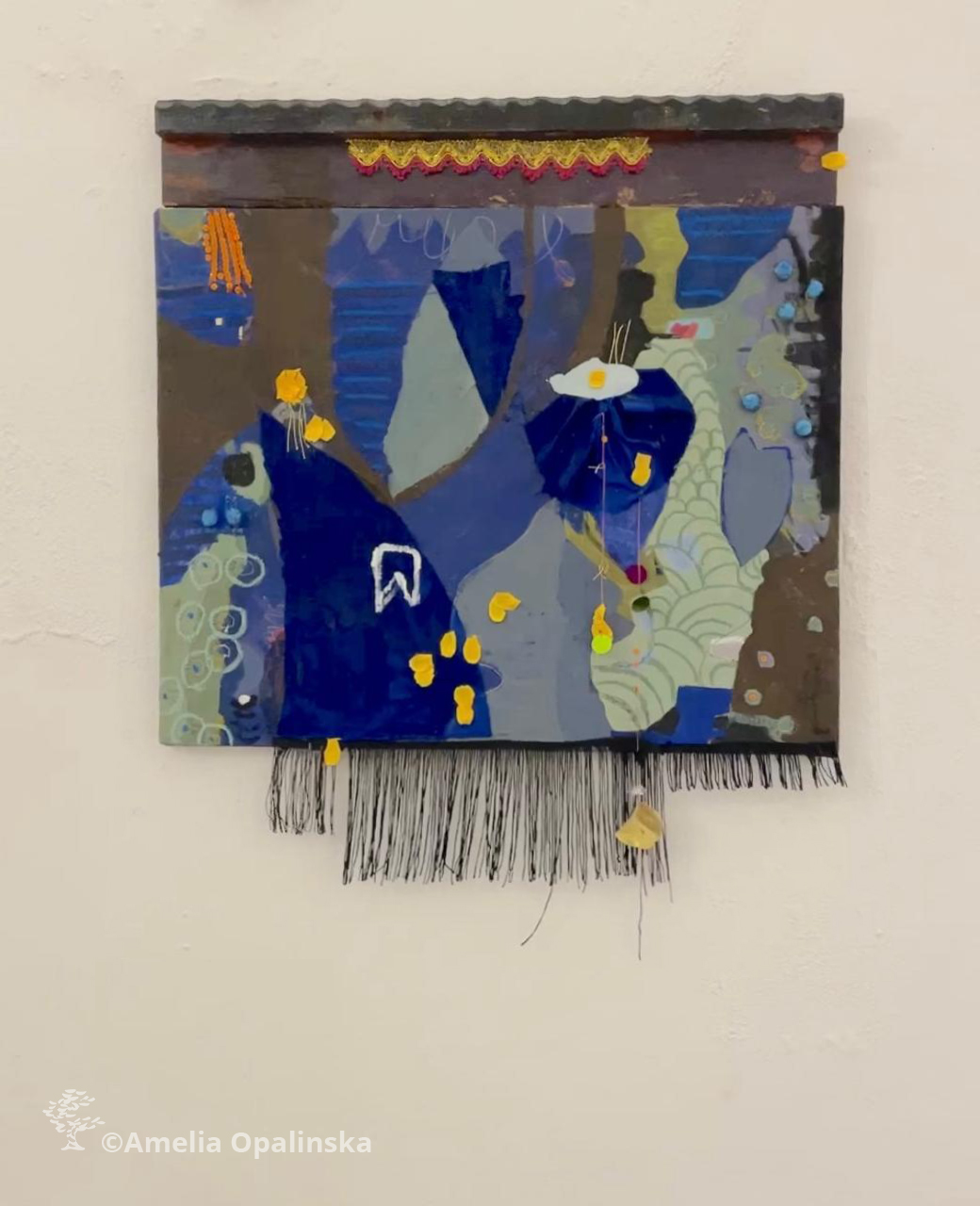 belonging-amelia-opalinska-assemblageandfoundobjects